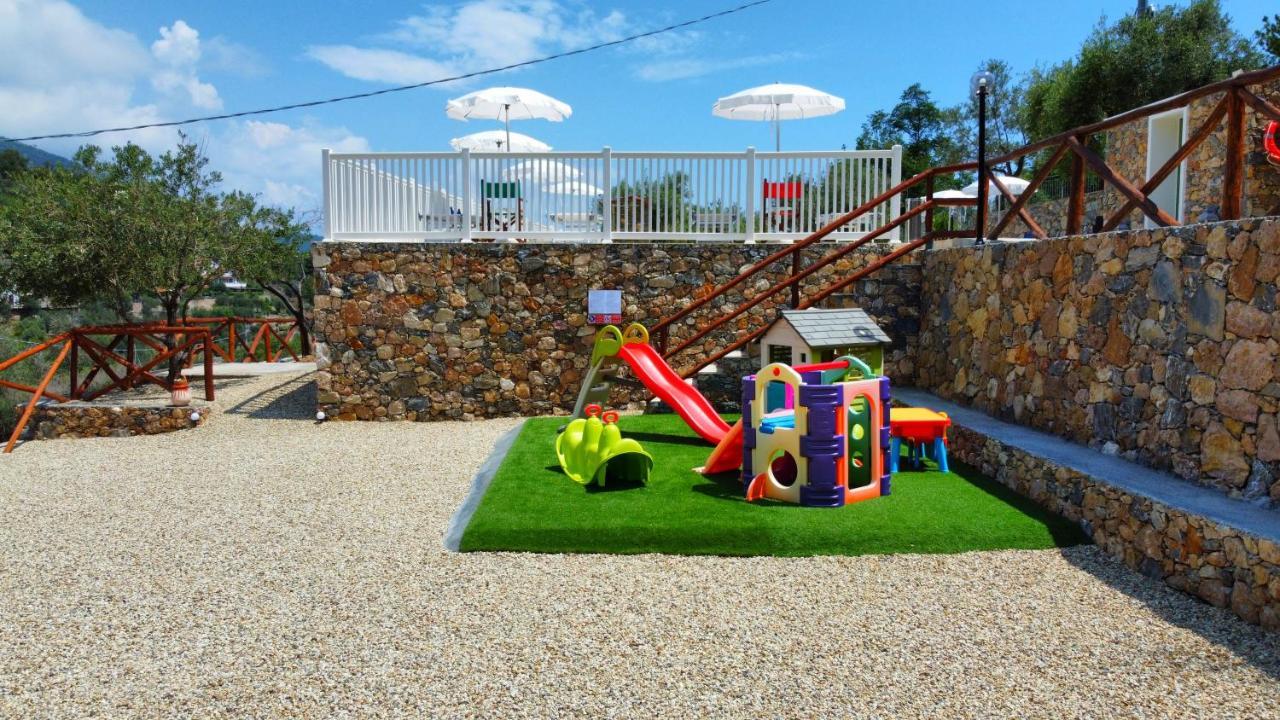 Agriturismo Monte Acuto - Natura, Mare & Relax In Piscina 토이라노 외부 사진