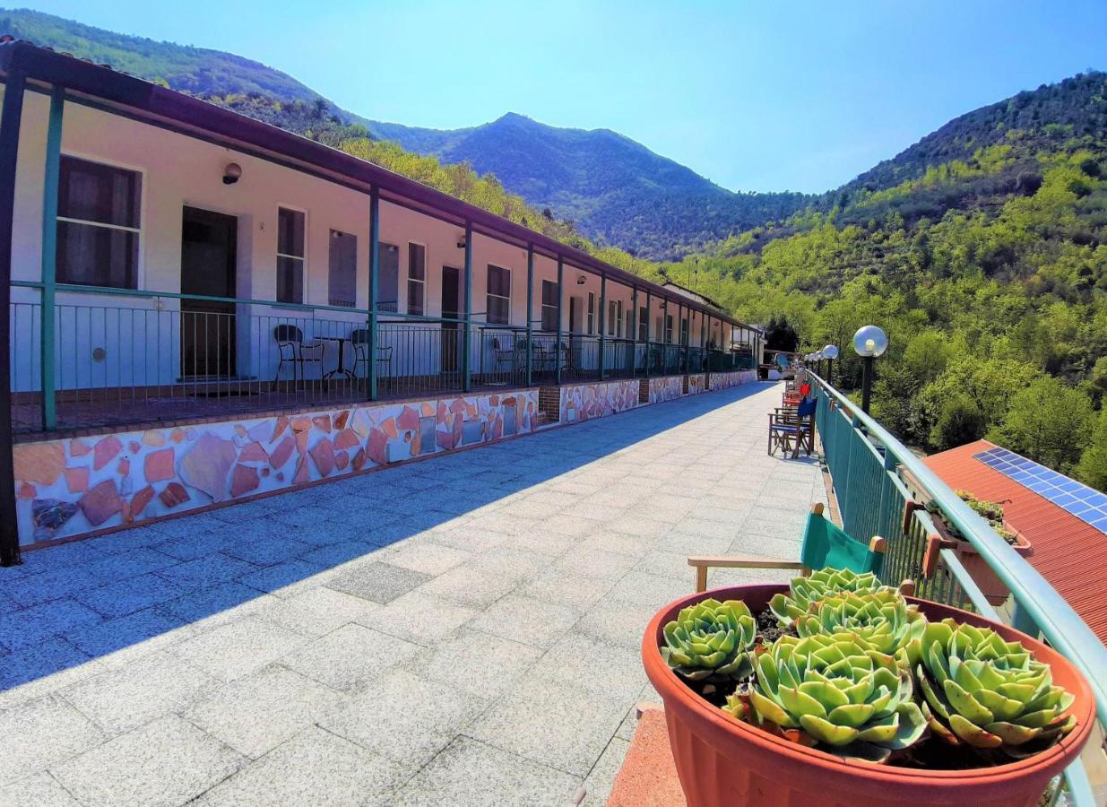 Agriturismo Monte Acuto - Natura, Mare & Relax In Piscina 토이라노 외부 사진